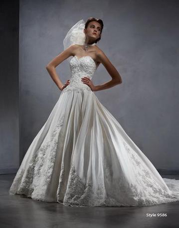 In Store Stock att Megan Justin Alexander 9586 size 10