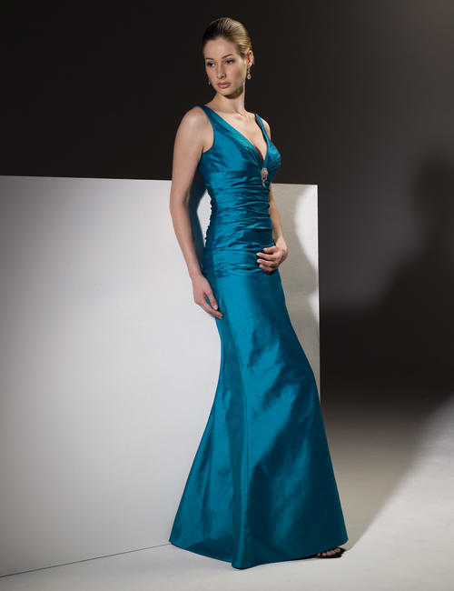 The Dress Below Is Available In Color And Size Listed Sarah Sarah Danielle 5172 Size 6 Pea