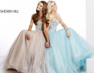 PRICE GUARANTEE! GIFT WITH PURCHASE! Sherri Hill Collection