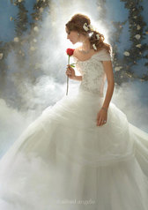 # BELLE Paying tribute to Belle's warm and gracious spirit, the gown features a 