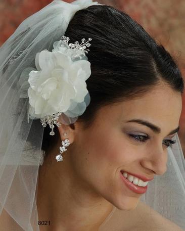 THE BRIDAL VEIL CO - FLOWERHEADPIECE 8021